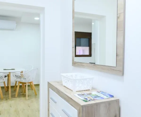 Apartman Dina *